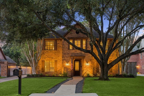 Homes For Sale - 8511 Cedarbrake Drive<br/> Harris County, Houston, TX 77055