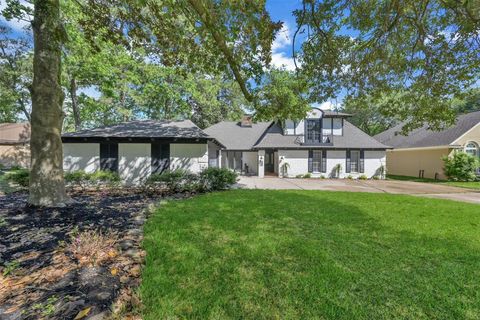 Photo of 88 April Wind Drive S, Conroe, TX 77356 (MLS # 88411419)