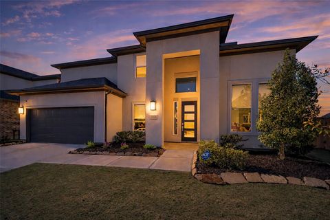 Homes For Sale - 21102 Chelton Beach Drive<br/> Cypress, TX 77433