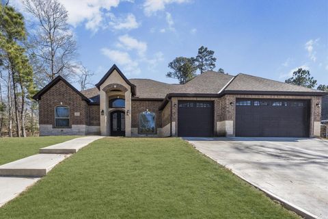 Photo of 2172 Greentree Drive, Huntsville, TX 77340 (MLS # 77405714)