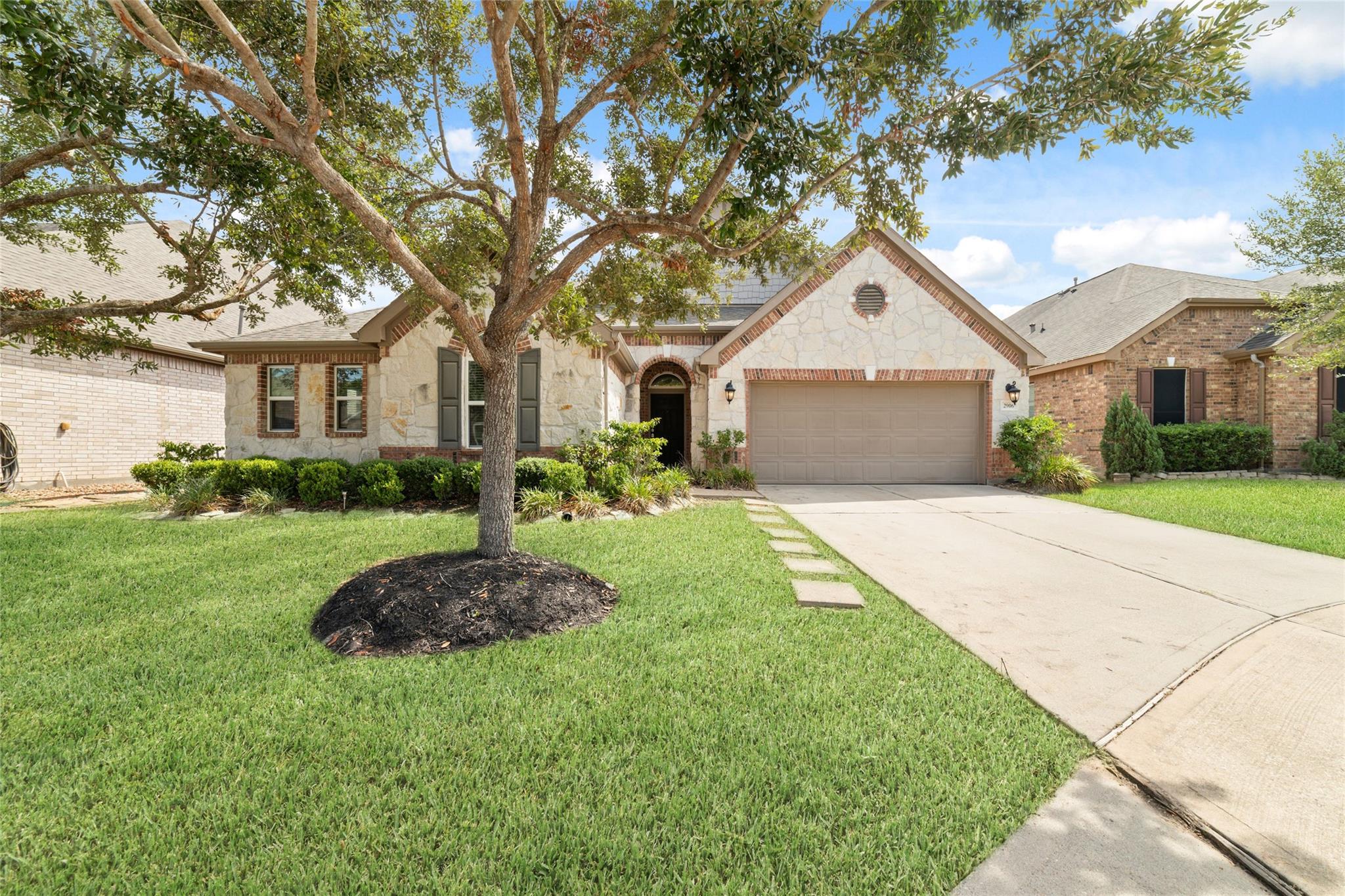 2906 Katy Town Lane