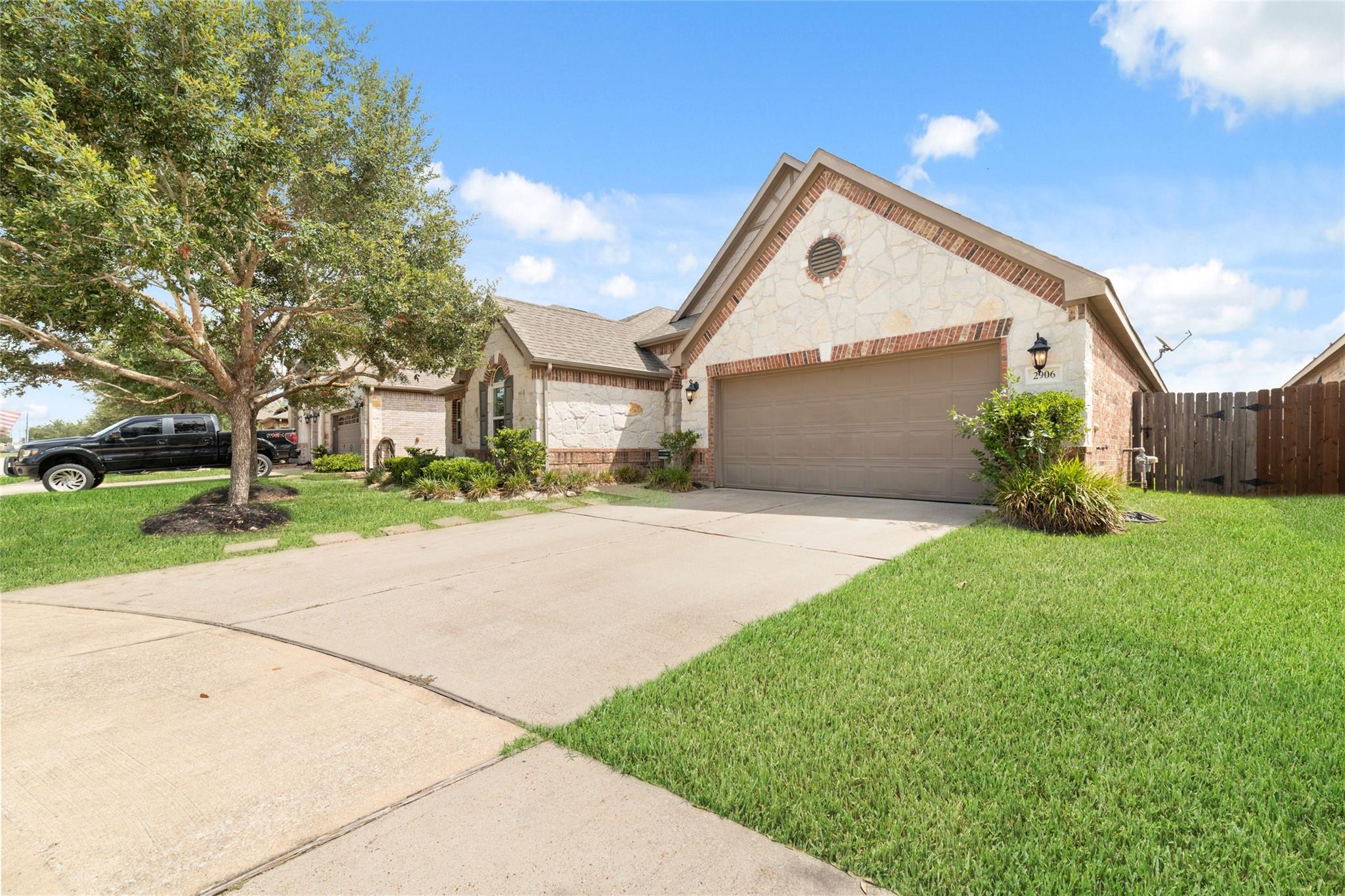 2906 Katy Town Lane