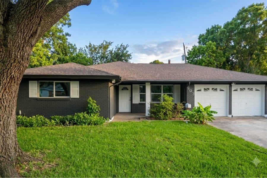 903 Elmwood Drive