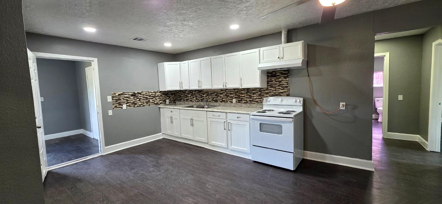 5701 County Road 288 7