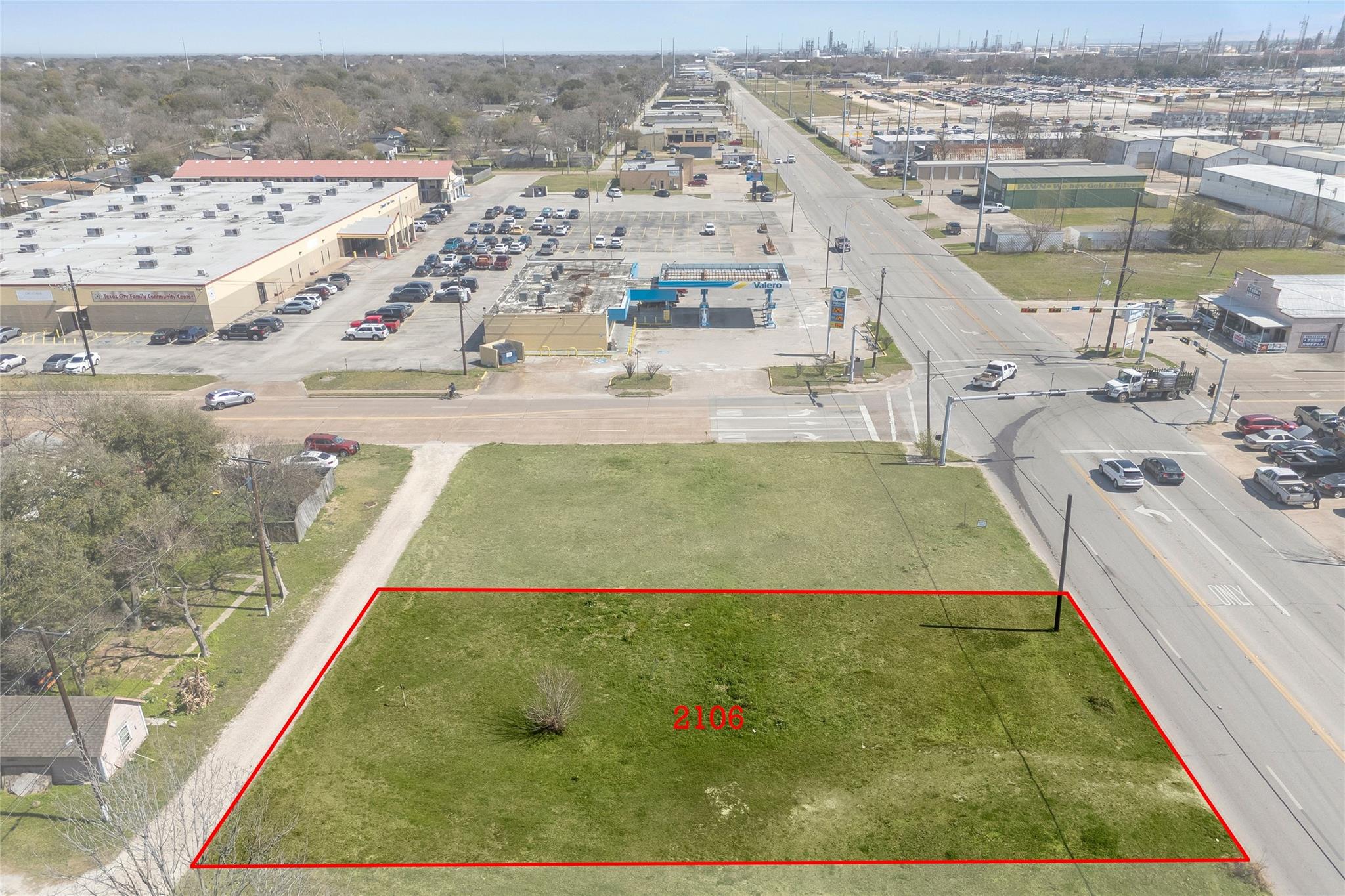 Photo 1 of 22 — 2106 Texas Avenue, Texas City, TX 77590