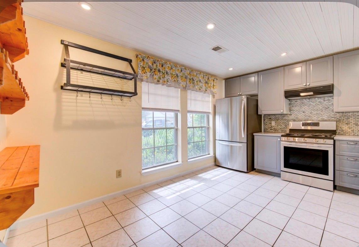 19407 Glenway Falls Drive