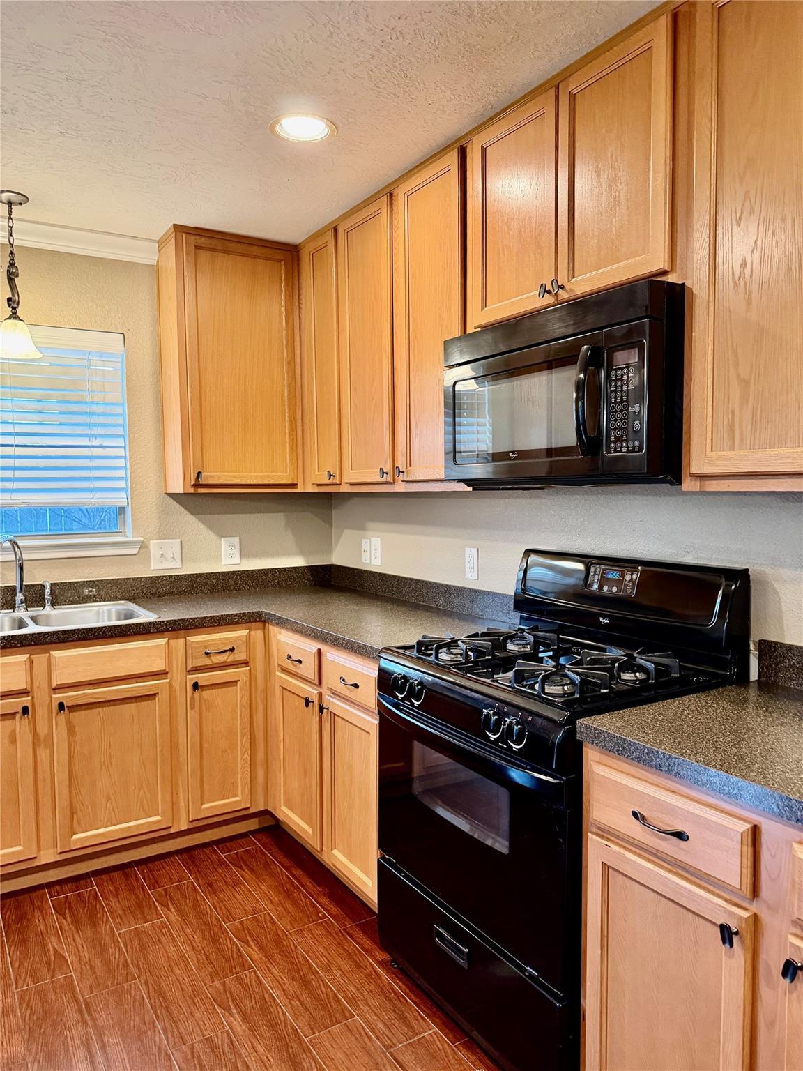 16010 Limestone Lake Drive