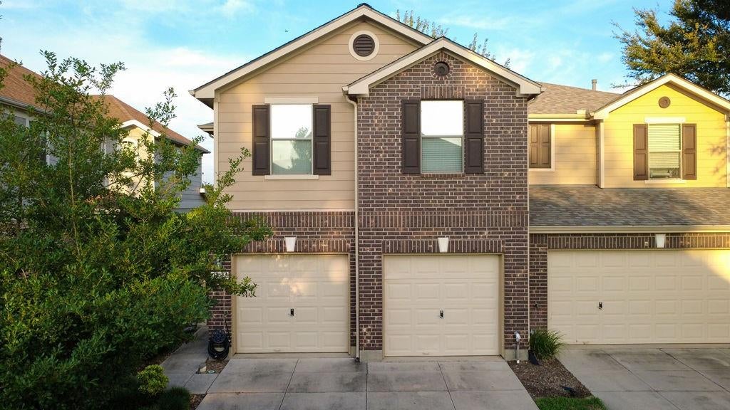 16010 Limestone Lake Drive