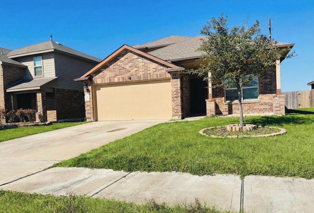Photo of 719 Ashley Falls Lane, Rosharon, TX 77583 (MLS # 45090054)