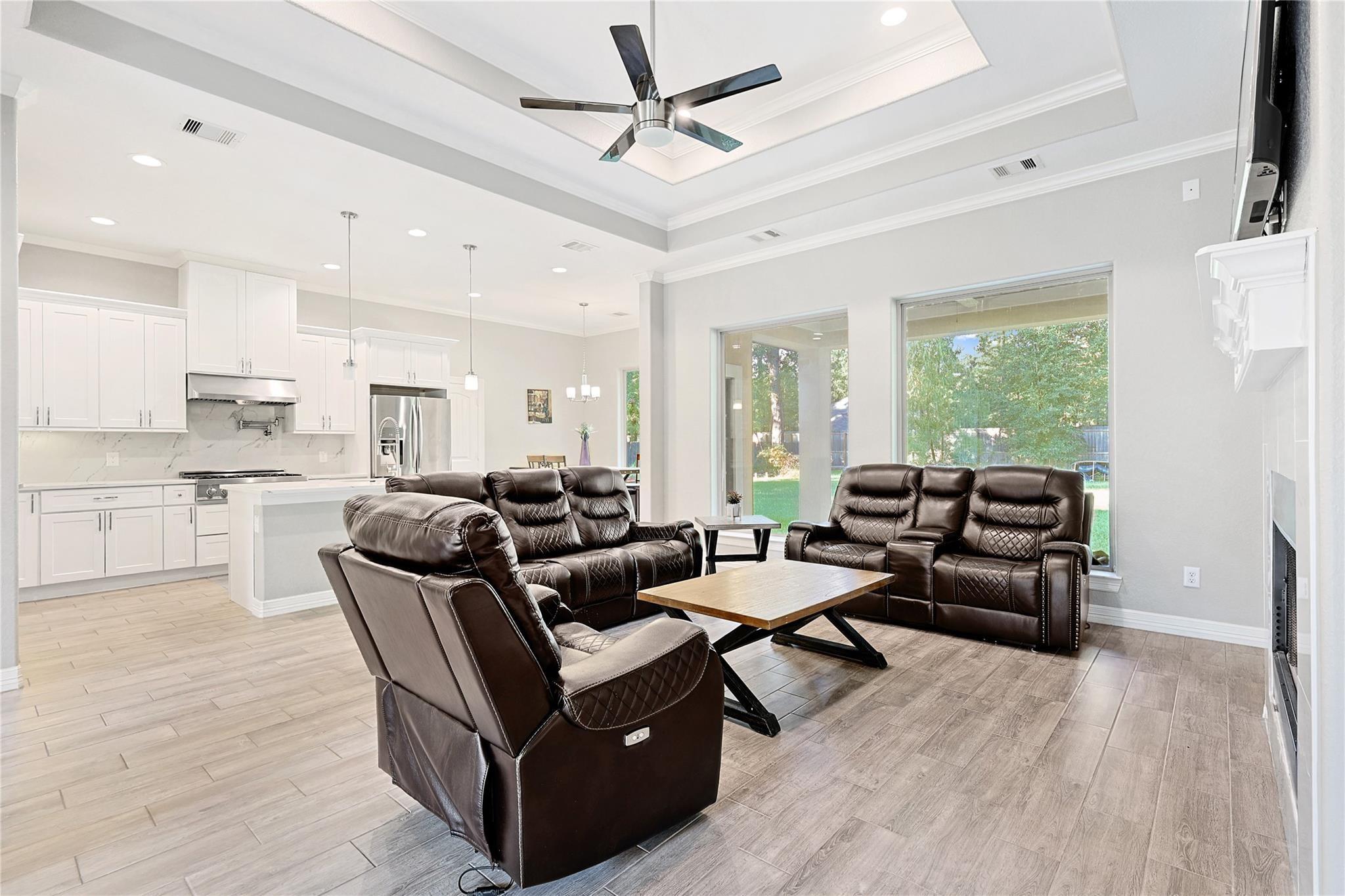 642 Parthenon Place