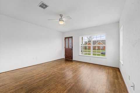 Tiny photo for 511 Joyce Street, Houston, TX 77009 (MLS # 92435412)