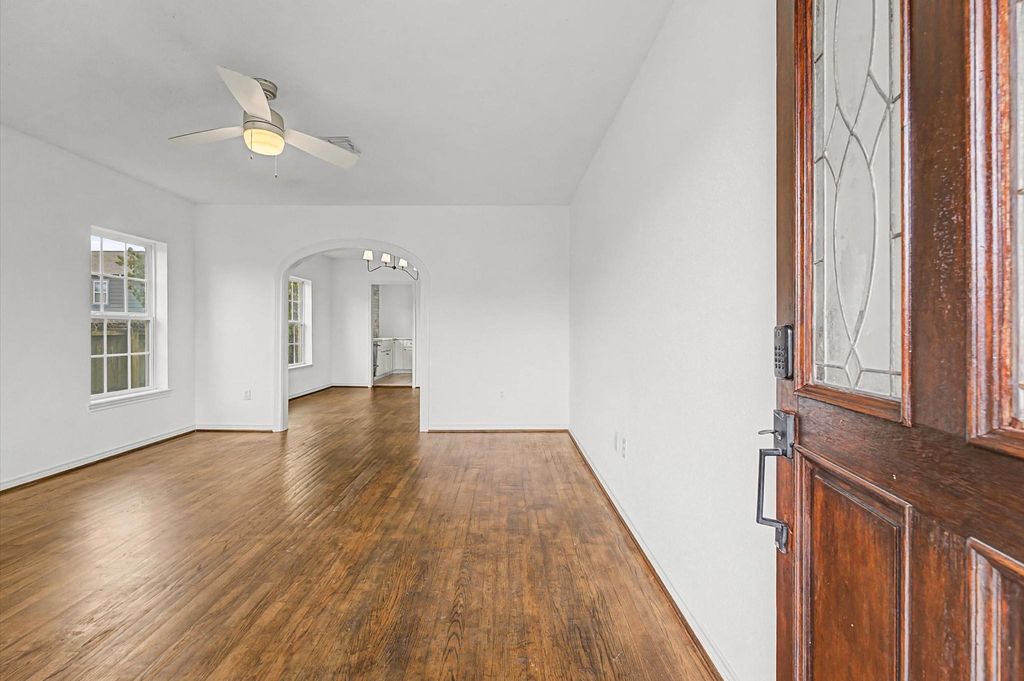 Photo of 511 Joyce Street, Houston, TX 77009 (MLS # 92435412)