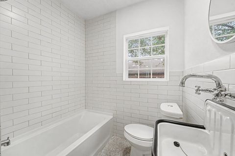 Tiny photo for 511 Joyce Street, Houston, TX 77009 (MLS # 92435412)