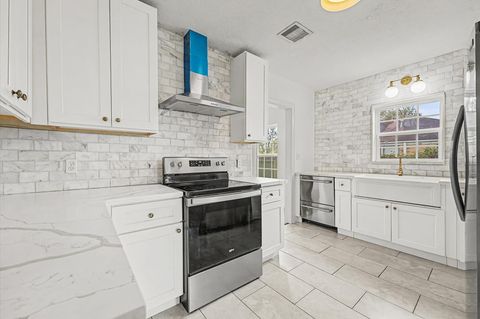 Tiny photo for 511 Joyce Street, Houston, TX 77009 (MLS # 92435412)