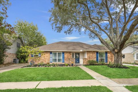 Photo of 21302 Park Royale Drive, Katy, TX 77450 (MLS # 77297444) Photo of 21302 Park Royale Drive, Katy, TX 77450 (MLS # 77297444)