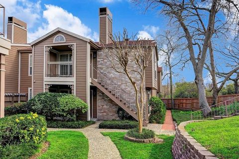 Photo of 1880 White Oak Drive #107, Houston, TX 77009 (MLS # 5695687)