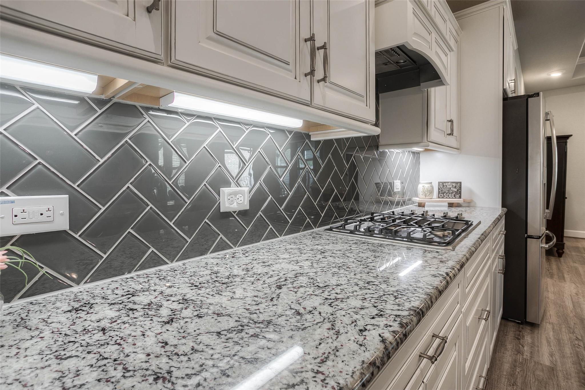 5757 Lakeside Villas Court