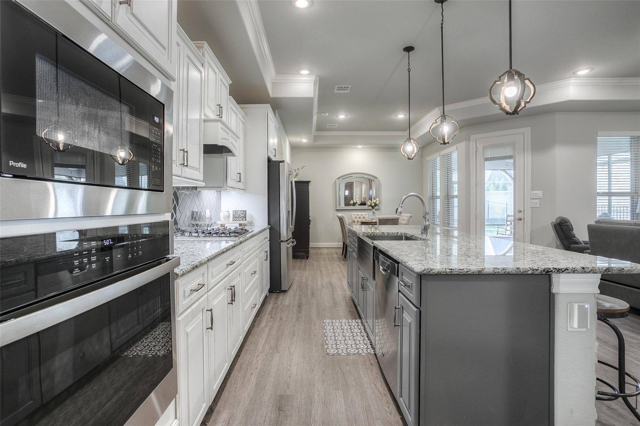 5757 Lakeside Villas Court