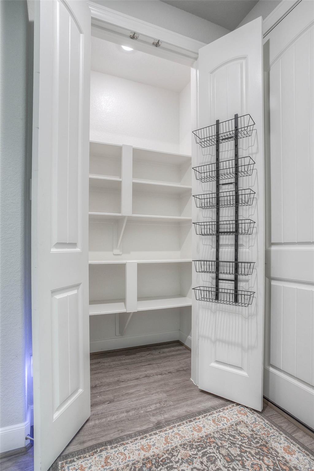 5757 Lakeside Villas Court