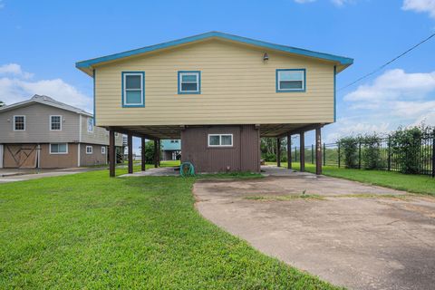 Photo of 1434 10th Street, San Leon, TX 77539 (MLS # 12385488)