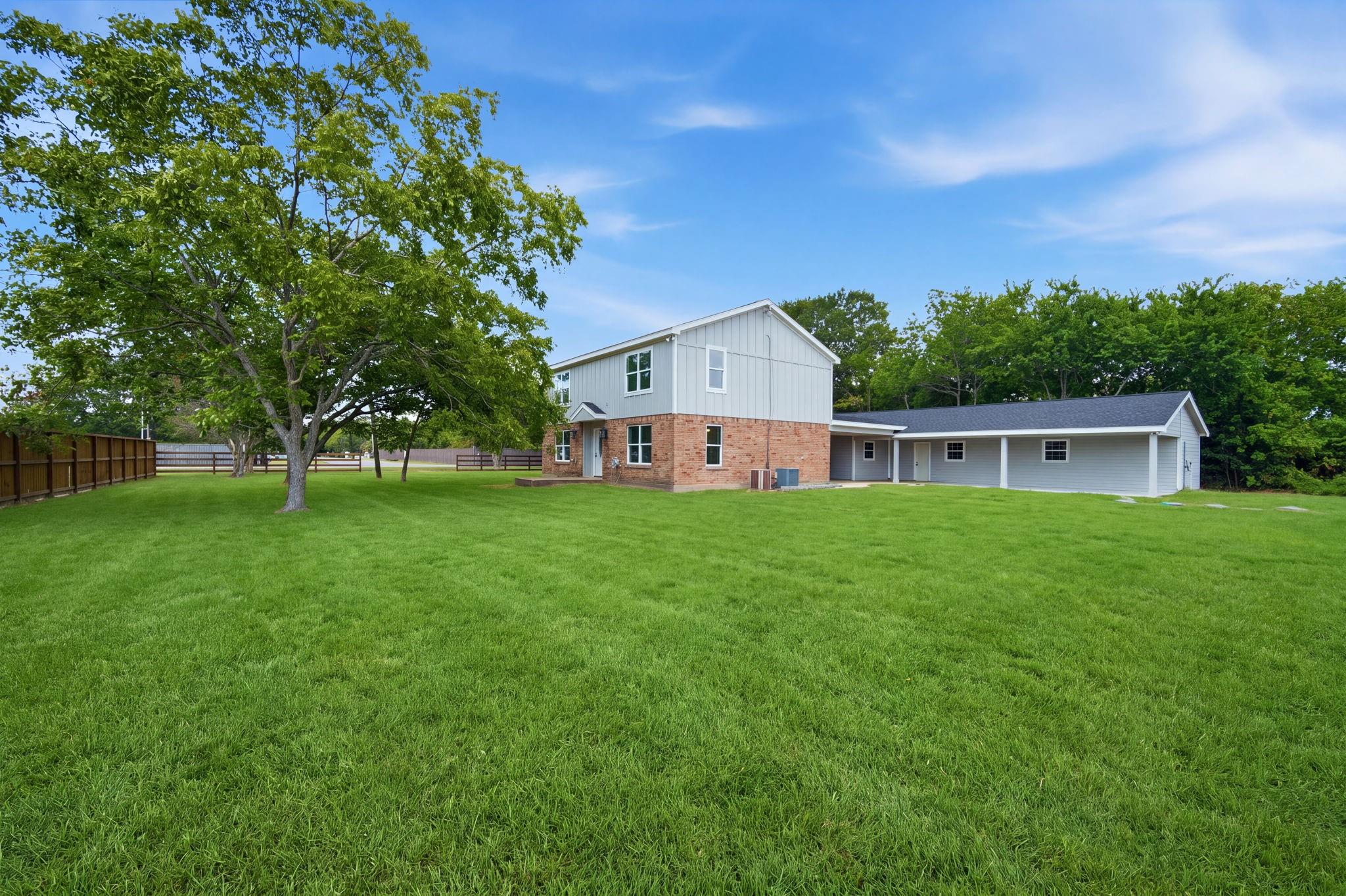 1535 Willow Bend