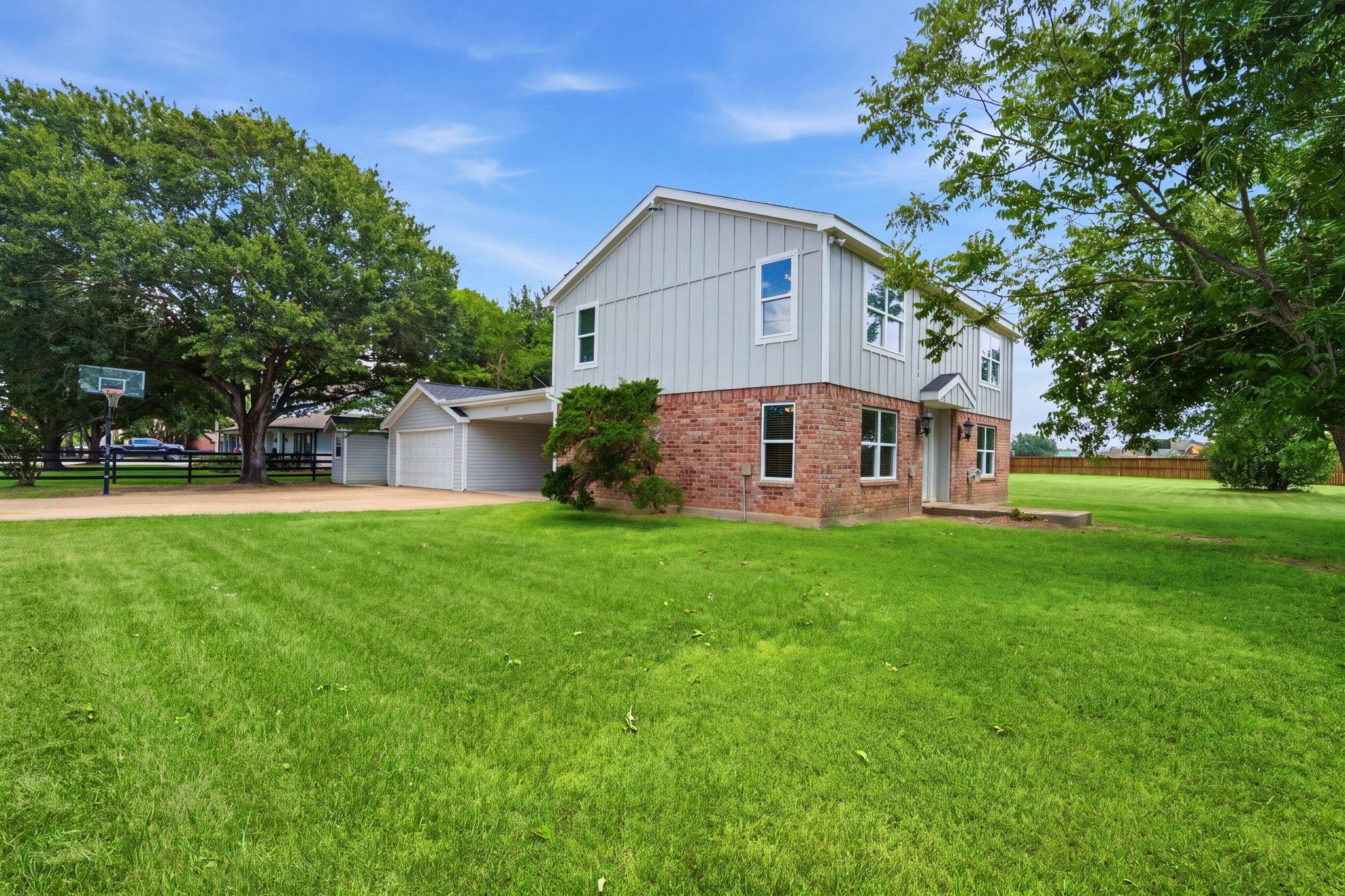 1535 Willow Bend
