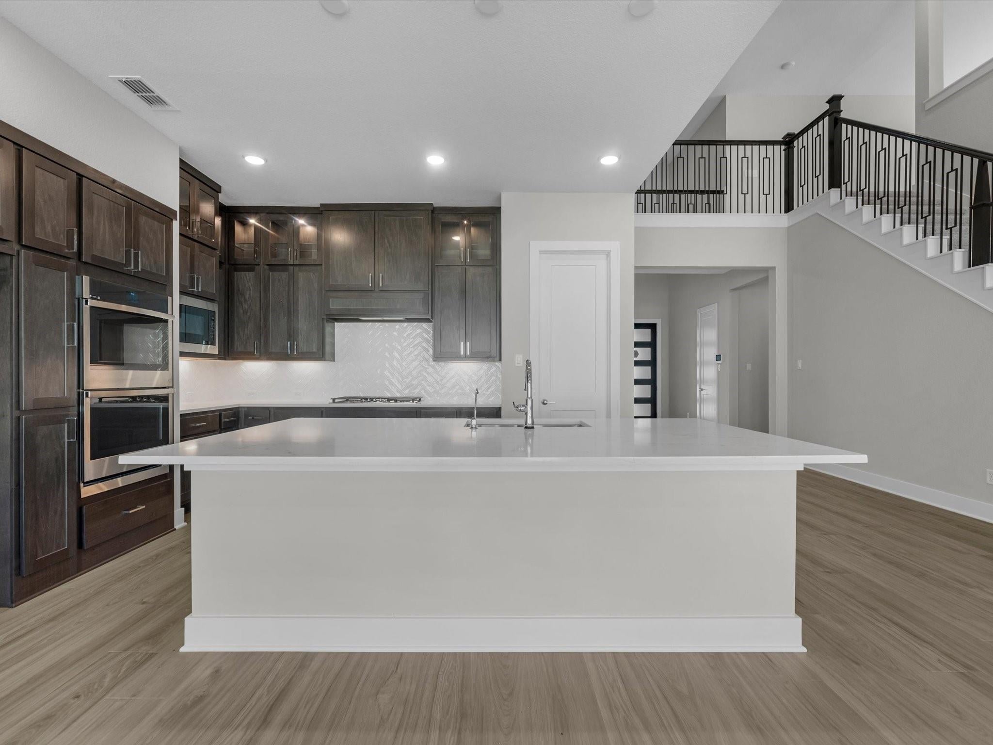 8034 Sunny Ridge Drive