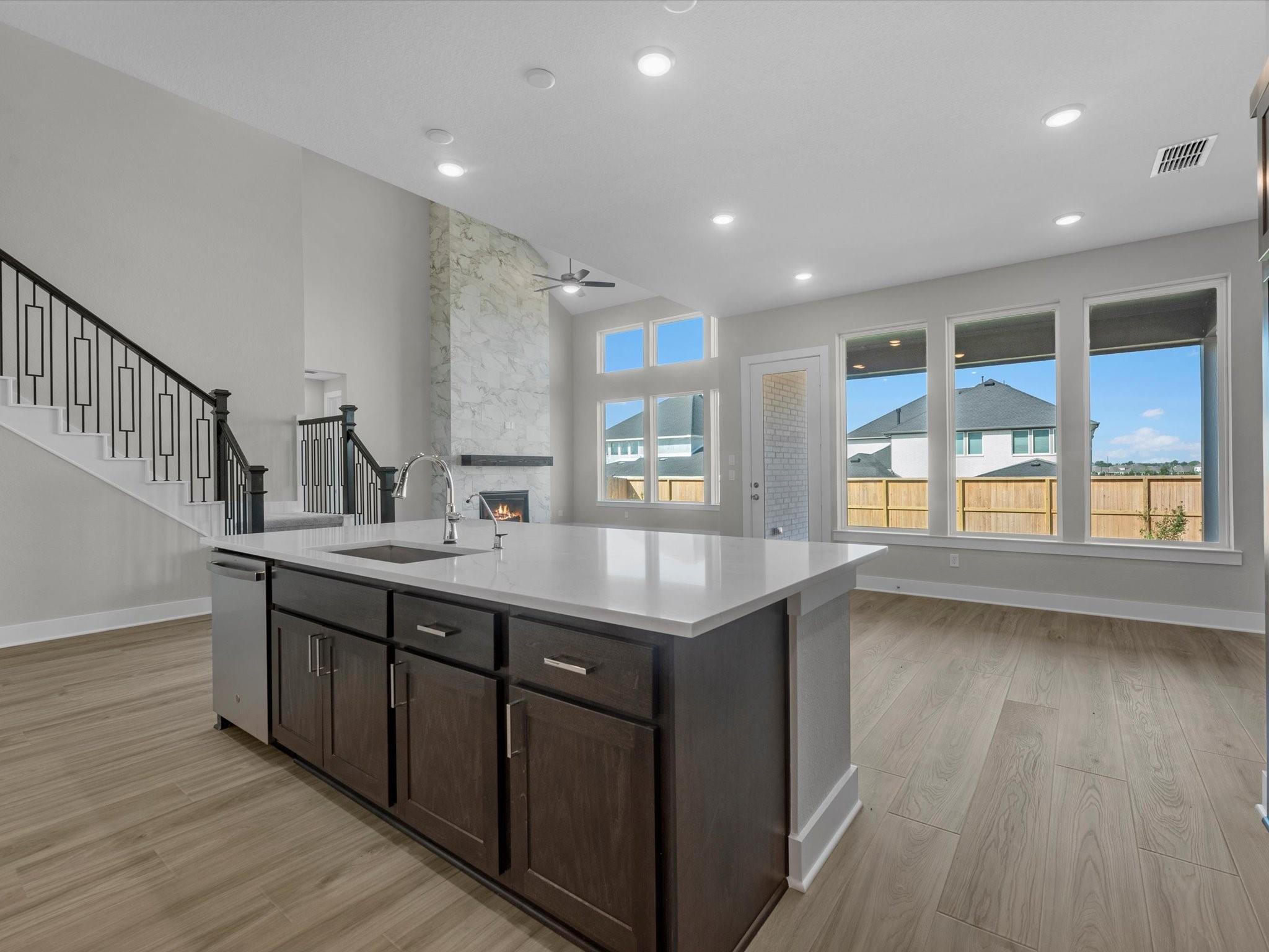 8034 Sunny Ridge Drive