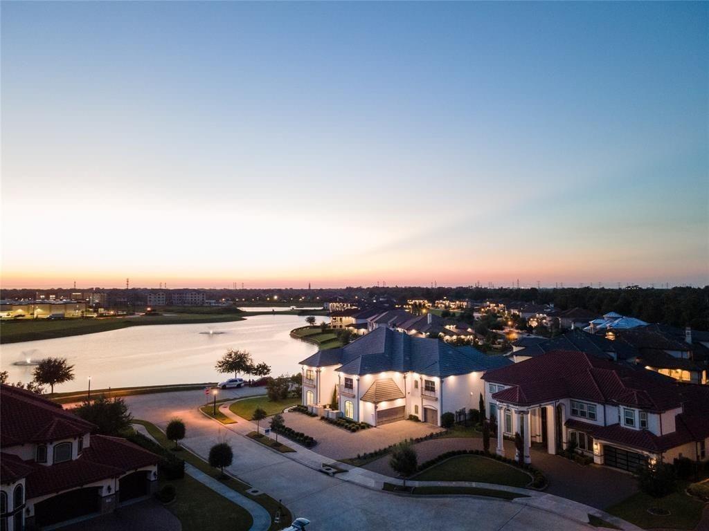 71 Amber Hollow Court