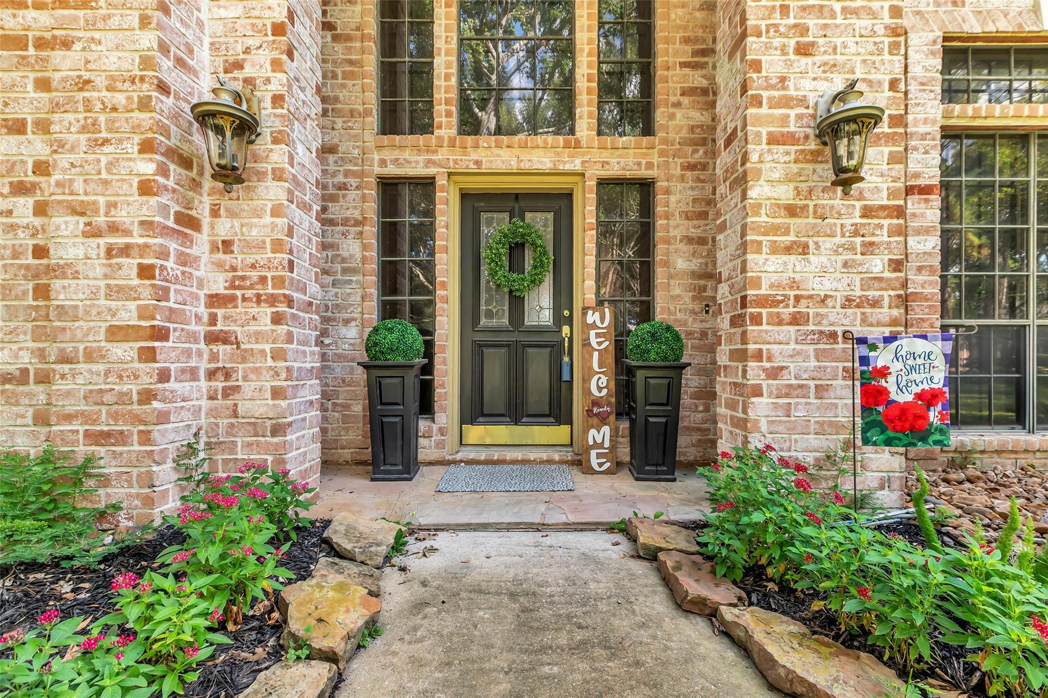 1019 Towering Oaks Street Street
