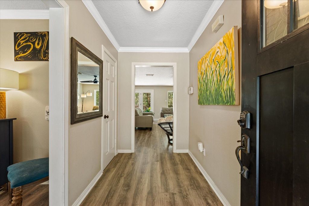 Photo of 57 Lake Forest Circle, Conroe, TX 77384 (MLS # 43936174)