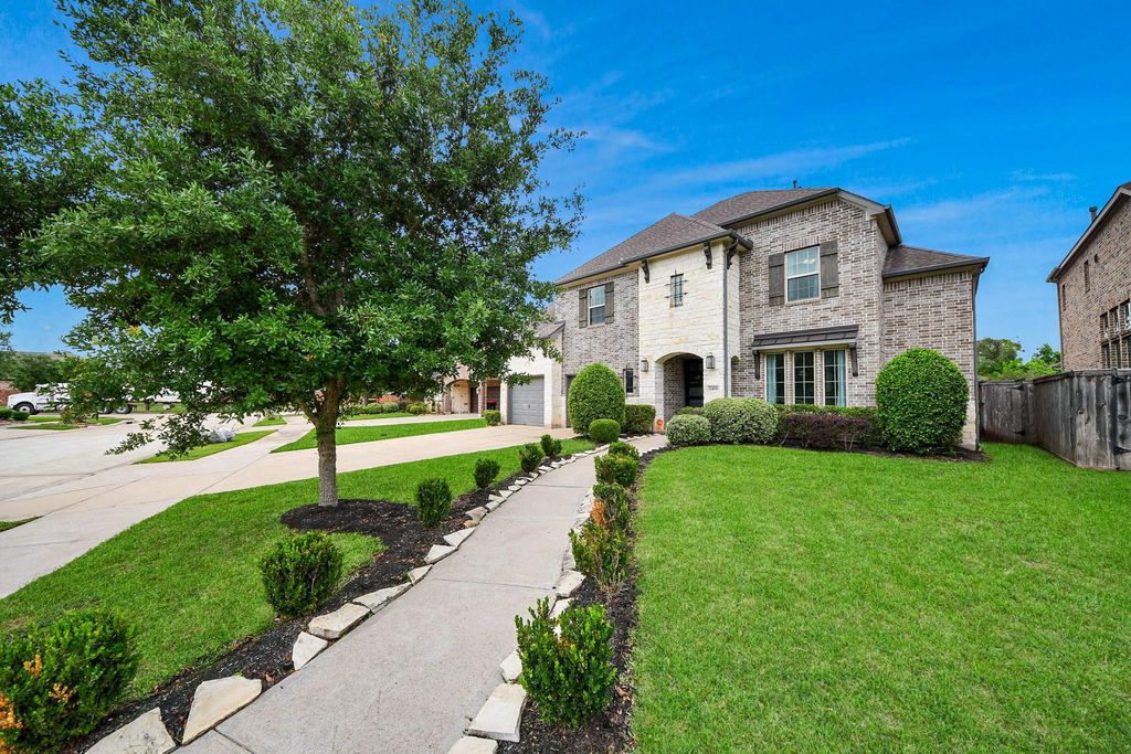 Photo of 2406 Ginger Mist Court, Missouri City, TX 77459 (MLS # 92141165)