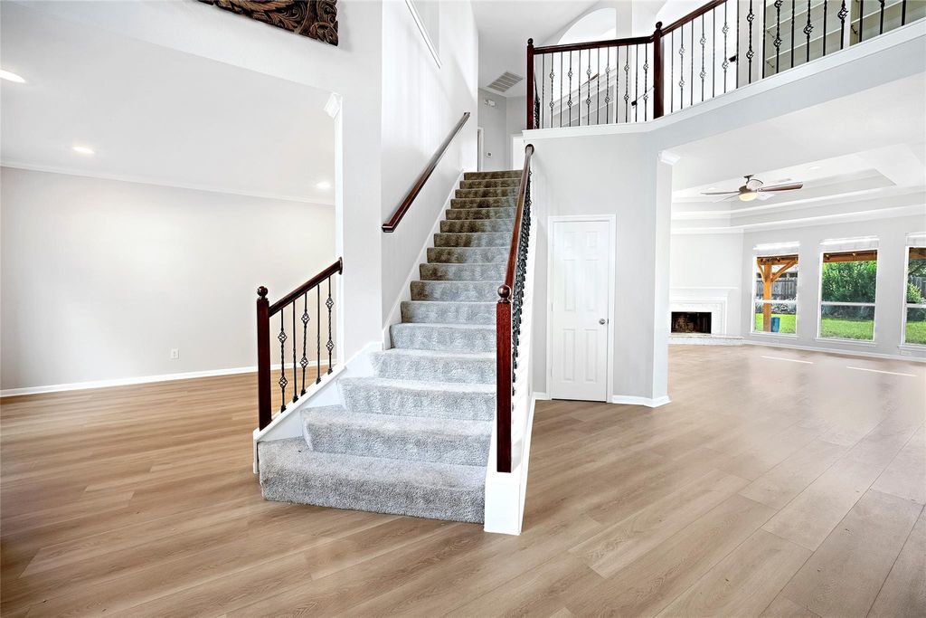 Photo of 13707 Elm Shores Drive, Houston, TX 77044 (MLS # 14690419)