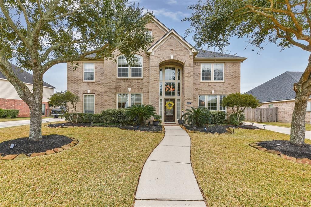 Photo of 13707 Elm Shores Drive, Houston, TX 77044 (MLS # 14690419)