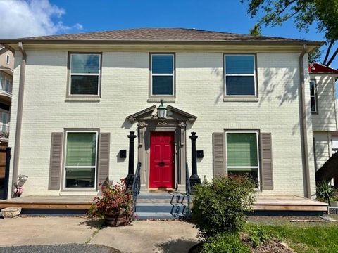 Photo of 2330 Dorrington Street #C, Houston, TX 77030 (MLS # 86286506)