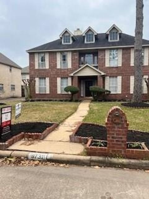 Photo of 9731 New Kent Drive, Sugar Land, TX 77498 (MLS # 68299782)