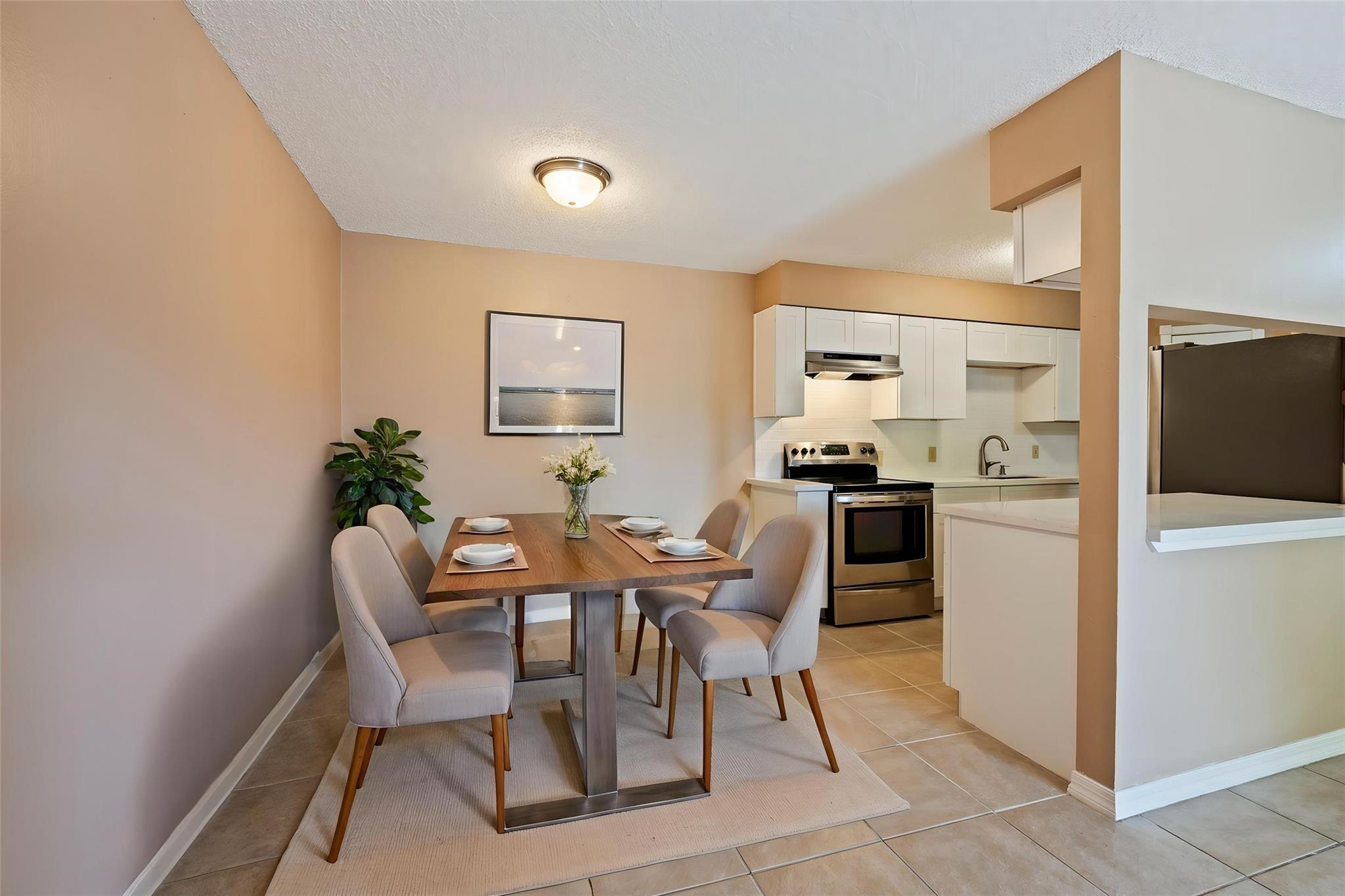 2501 Gulf Freeway 6A