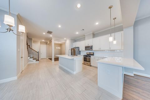 Tiny photo for 1405 Nashua Street, Houston, TX 77008 (MLS # 61726583)