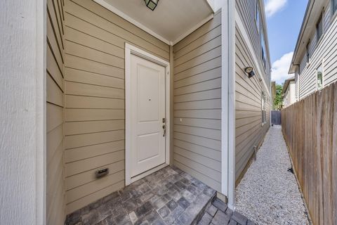 Tiny photo for 1405 Nashua Street, Houston, TX 77008 (MLS # 61726583)