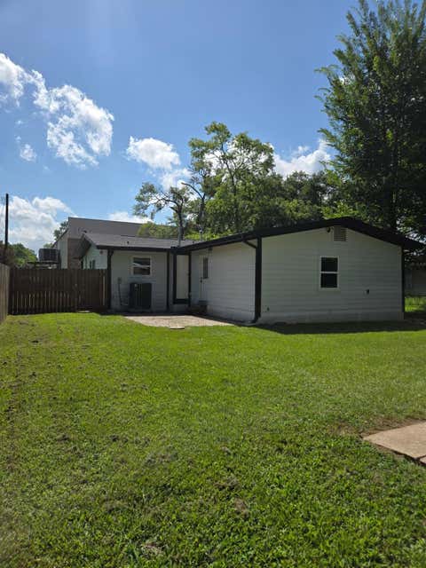 Photo of 524 Dunnam Avenue, Cleveland, TX 77327 (MLS # 20206152)