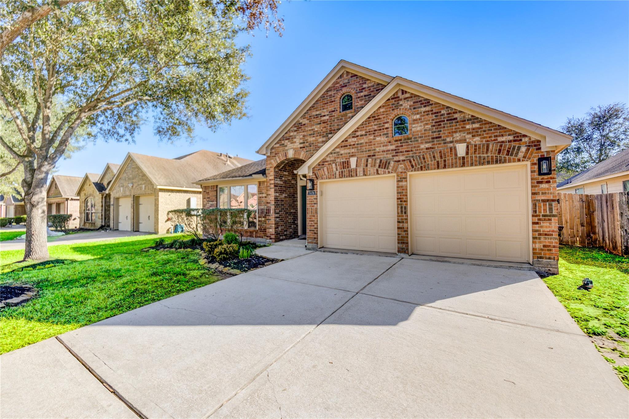 5606 Walnut Glen Lane