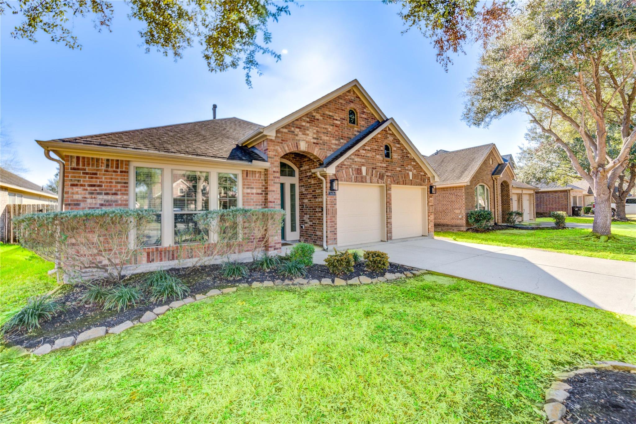 5606 Walnut Glen Lane