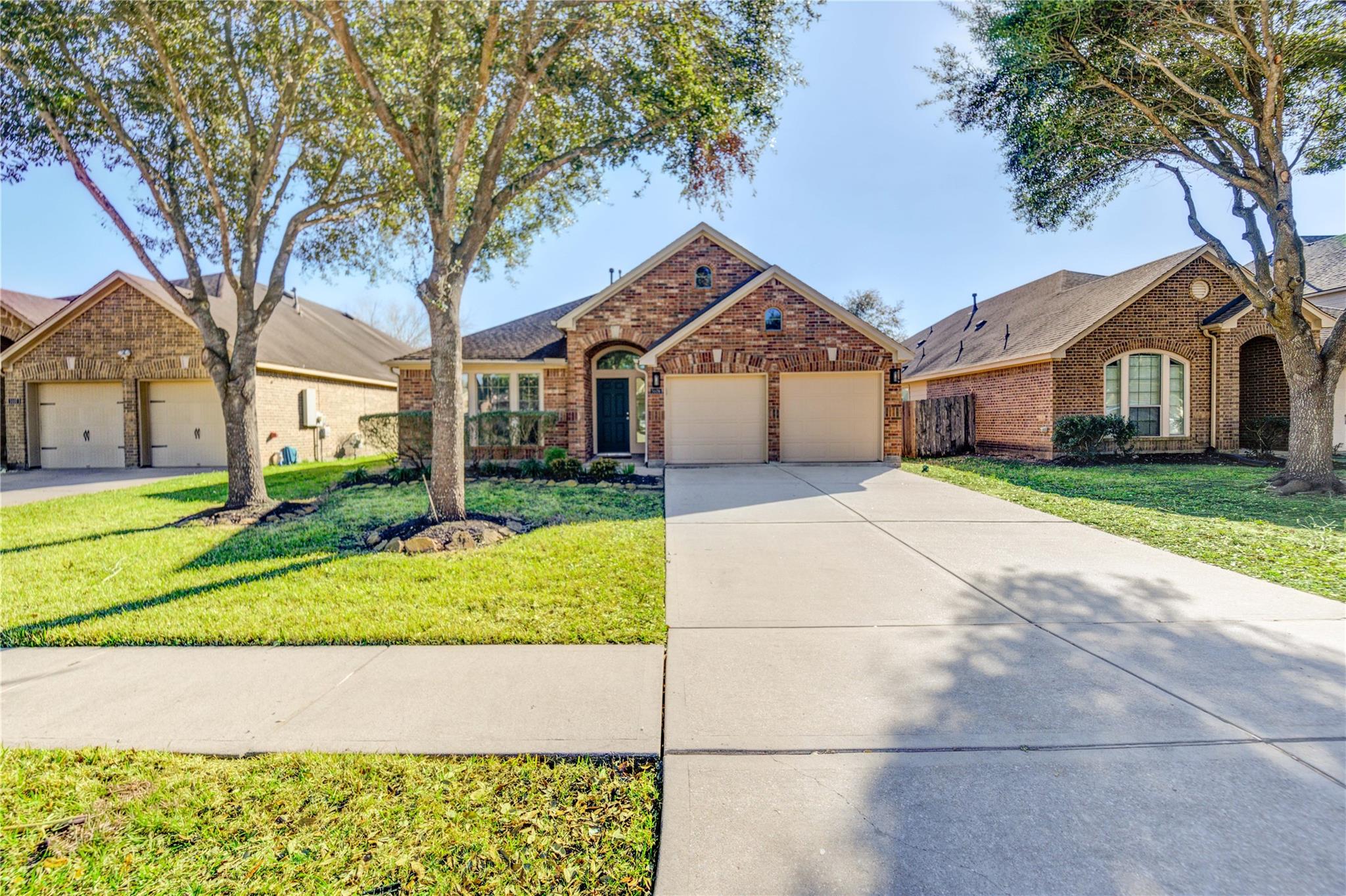 5606 Walnut Glen Lane