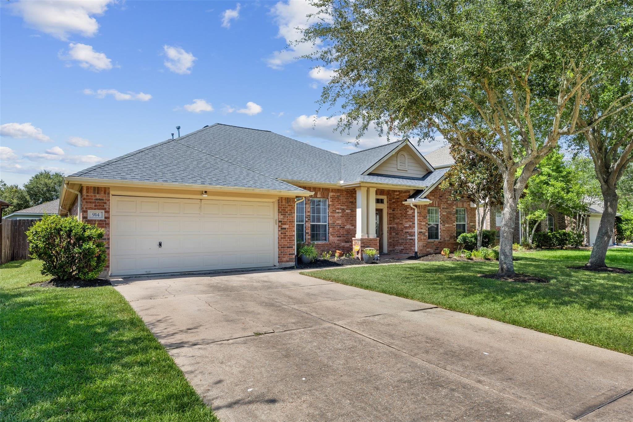 914 Fort Hill Lane