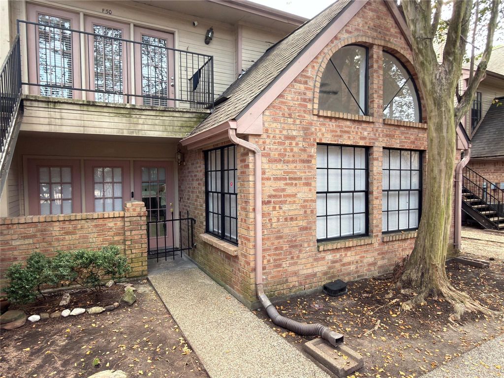 Photo of 16800 Sugar Pine Drive #F43, Houston, TX 77090 (MLS # 82739449)