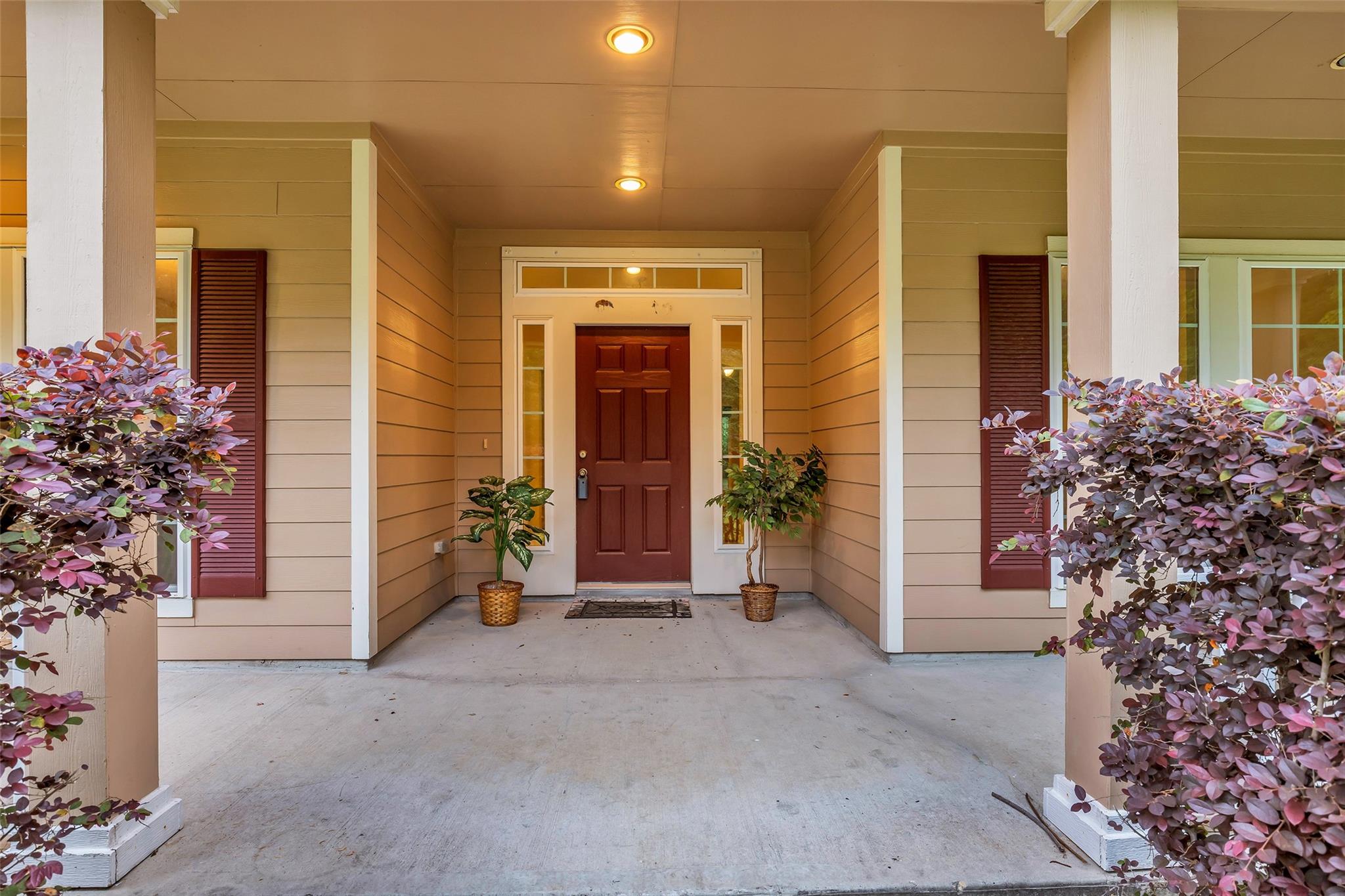 27527 Tepee Trail