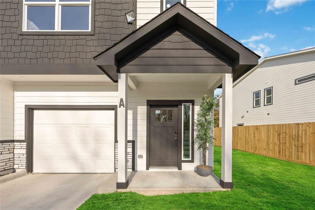 Photo of 7117 Springdale Street #A/B, Houston, TX 77028 (MLS # 62688834)