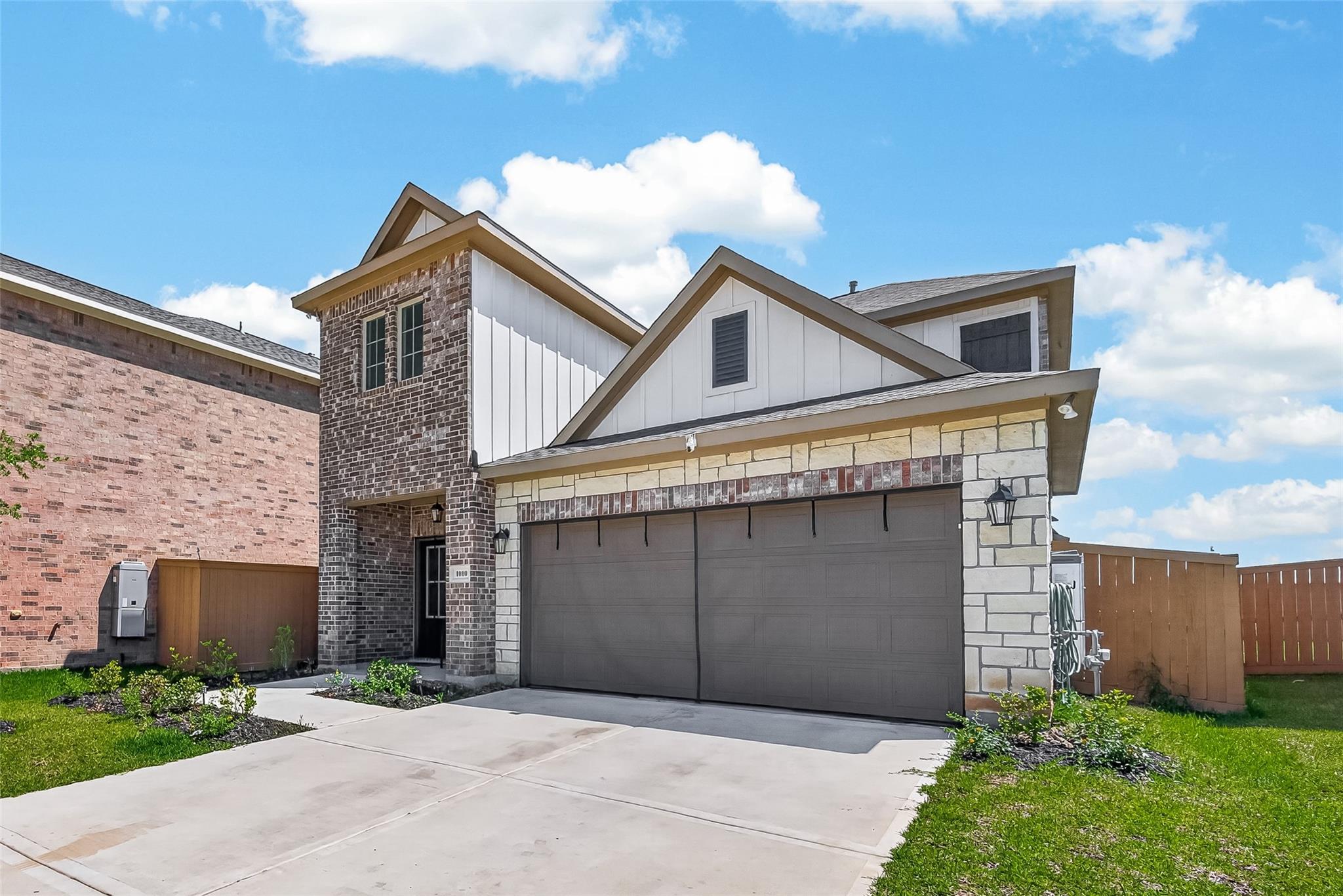 1010 Gentle Nook Drive