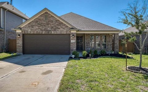 Photo of 32659 Timber Point Dr DR, Fulshear, TX 77423 (MLS # 71312731)