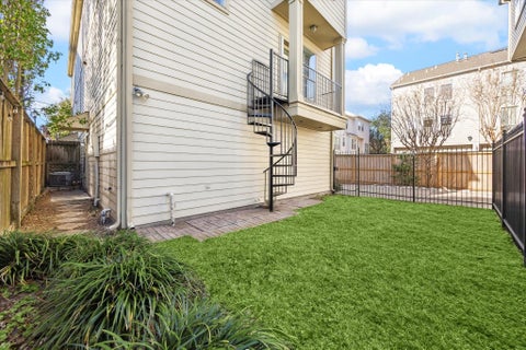 Townhouse For Sale - 1507 Anita Street<br/> Houston, TX 77004